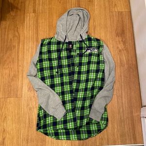 L Seahawks hooded long sleeve shirt